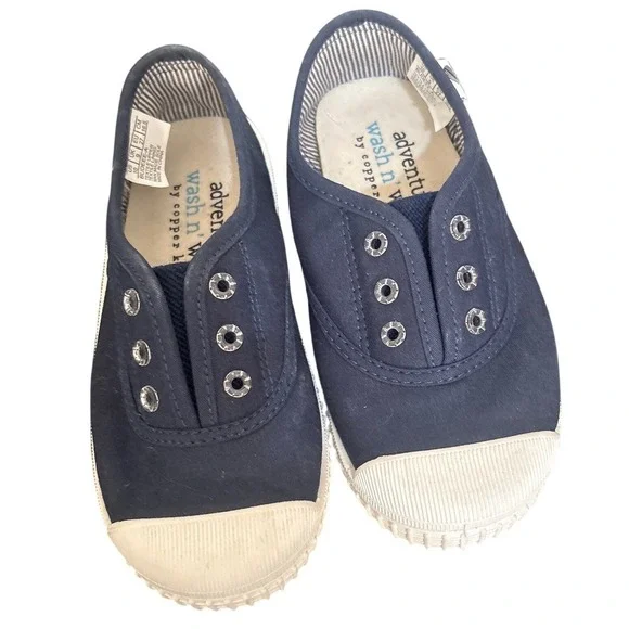 Copper‎ Key Kids Size 10 Navy Blue Canvas Slip On Sneakers - Picture 2 of 6